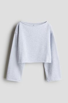 Oversized sweatshirt in lightweight fabric. Boat neck, dropped shoulders, and long sleeves. Dinner Tops Outfit, Kids Boat, Boat Neck Shirt, My Shopping List, 2024 Christmas, Sweatshirt Fabric, Boat Neckline, Cute Simple Outfits