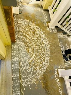 #rangoli #india #alpana #deepawali #indianweddings Alpona Rangoli Design, Alpana Rangoli Design, Diwali Designs Rangoli, Wall Rangoli Design, Diwali Alpona Design, Easy Alpana Designs Bengali, Easy Alpona Designs