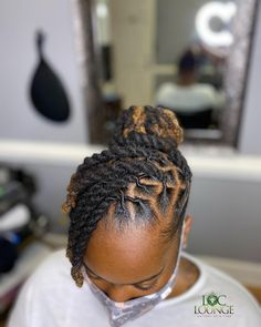 (SWIPE) I’ve been doing a lot of 2strand twist lately😆 but babyyyyy this 2strand twist updo is everything🔥😍 Locs are so… | Instagram Braided Loc Updo, Black Hair Protective Styles, 2 Strand Twist, Loc Updo, Twist Updo, Natural Dreads