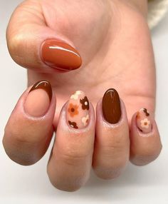 all nail designs, fall nail inspo, fall nails inspriation, fall nails, nail inspiration, almond nail inspo, brown almond nails, aesthetic almond nails, cute fall nails, halloween nail ideas, autumn nail inspo, halloween nails, autumn nails, pretty nails for halloween, cute halloween nails Fall Gel Nails, Cute Nails For Fall, Thanksgiving Nails