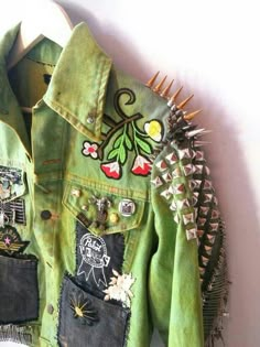 Punk Jacket Diy, Gorgug Thistlespring, Camo Outfit, Jacket Inspiration, Jacket Diy, Punk Jacket