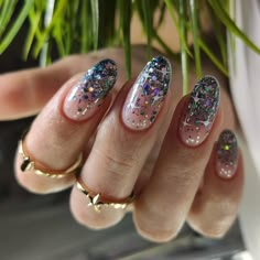 Disco Glitter Nails, Taylor Swift Inspired Nails Speak Now, Disco Ball Nail Art, Mirrorball Nails, Disco Nail Art, Disco Nails Designs, Disco Ball Nails, Sequin Nails, Cosmic Nails