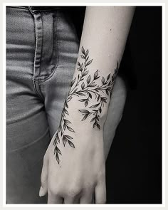 Tattoo Designs - Visit today for you will never know what you will discover. Click to visit IMMEDIATELY! Favorite Tattoos, Tato Henna, Inspiration Tattoos, Cat Tattoos, Tattoo Artwork, Tiny Tattoo