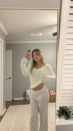 Comfy Breakfast Outfit, Recreatable Outfits, Vanilla Fits, Breakfast Outfit, Comfy Casual Outfits, Pajama Fashion, Lazy Day Outfit