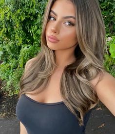 Black Hair Balayage, Brown Hair Looks, Brown Hair Inspo, Brunette Hair With Highlights, Balayage Hair Dark, Brunette Balayage Hair, Caramel Highlights