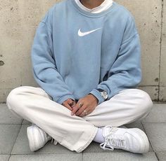 Nike Casual Outfit, Pullovers Outfit, Streetwear Mode, Pullover Outfit, Sweatshirt Outfit, Nike Sweatshirts, Streetwear Men Outfits, 가을 패션, Mode Vintage