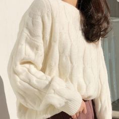 Soft And Comfy Fabric Crewneck Pullover Style Please Up 1 Size For Oversized Style #163 Woolen Tops, White Oversized Sweater, Woolen Sweaters, Elegant Outfits, Acrylic Sweater, Sweater Oversize, Cable Sweater, Knit Turtleneck Sweater, Sweater Design