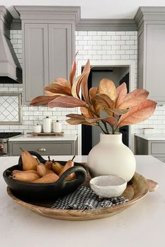 NEUTRAL FALL HOME DECOR FINDS | AUTUMN DECOR Shelf Table Decor, Magnolia Decor Ideas Kitchen, Fall Decor Vase Fillers, Neutral Kitchen Island Decor, Island Centerpiece Ideas Kitchen Modern, Neutral Fall Kitchen Decor Ideas, Fall Transitional Decor, Modern Fall Kitchen Decor, Contemporary Fall Decorations