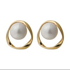 18k Gold Plated Faux Pearl Earrings. Irregular Round Shaped With Hollow Middle And Pearl. A Beautiful, Sophisticated Look! Nwt! Chic Gold Plated Clip-on Earrings For Formal Occasions, Chic Gold Plated Earrings For Formal Occasions, Chic White Clip-on Earrings For Formal Occasions, Chic Gold-plated Pearl Earrings For Parties, Chic Gold Plated Pearl Earrings For Party, White Gold Plated Hoop Earrings For Party, Chic Gold Single Pearl Earring, Chic Gold-plated Pearl Earrings For Pierced Ears, Chic Gold Plated Pearl Earrings For Pierced Ears