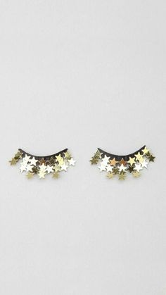 Pestañas postizas de carnaval Glitter Eyelashes, Gold Stars, New Years Eve, Maquillaje De Ojos, Eyelash Extensions, Gold And Silver, Makeup Nails, Makeup Inspiration