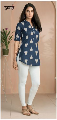 Cotton Tops For Jeans, Tops Designs For Jeans, Short Kurti Designs, Latest Kurtis, Cotton Short Tops, Cotton Tops Designs, Silk Kurti Designs, New Kurti Designs, Latest Kurti