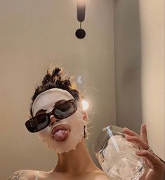 Look Kylie Jenner, Face Mask Aesthetic, Mask Aesthetic, Foto Tips, Healthy Girl, Healthy Lifestyle Inspiration, Instagram Photo Inspiration, روتين العناية بالبشرة