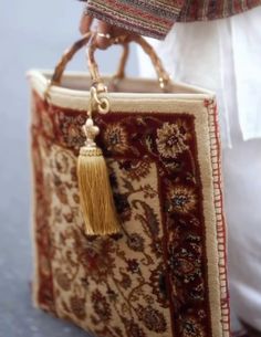 Persian Rug Aesthetic, Dress Up Wardrobe, Stylish Leather Bags, Purse Diy, Daily Bag, Envelope Wallet, Knitted Wit