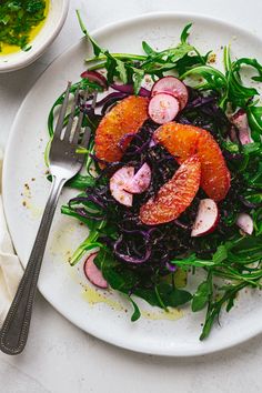 rocket and cabbage salad with oranges and radish