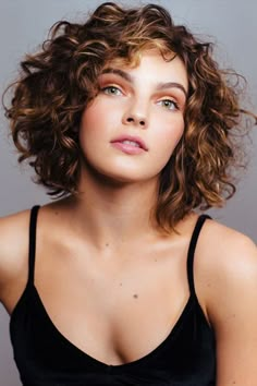 Camren Bicondova, Medium Curly, Medium Curly Hair Styles, Trendy Haircuts