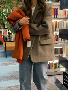 Korean Winter Outfits, Retro Office, Tailored Coat, Winter Vintage, Street Style Inspiration, Long Sleeve Blazers, Vintage Casual, 가을 패션