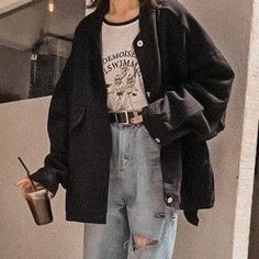 Look Grunge, Tomboy Style Outfits, Swaggy Outfits, Tomboy Fashion, Korean Outfits, Casual Style Outfits, Teen Fashion Outfits, Retro Outfits, Grunge Outfits