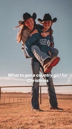 Western Photoshoot Ideas, Country Best Friends, Cowgirl Photoshoot, Foto Cowgirl, Cute Country Couples, Western Photoshoot, Friends In Low Places, Rodeo Life