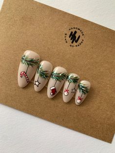 Follow me on instagram to get 10% off 💕 @heynayls When visit, send me dm that you are from Etsy and I will send you rabat code 🥰 INCLUDES: ✔️set of 10 nails ✔️file ✔️cuticle pusher ✔️nails glue ✔️dust-free cotton pads How can you choose size: Sizes are standard, if you have small hands and nails, order size XS or S, if bigger, try with M or L 🥰 If you are not sure, better take bigger size than smaller, because you can always custom them using file! But if you are worried about choosing wro Short Christmas Nails Design, Rustic Christmas Nails, Christmas Nails Set, Christmas Western Nails, Vintage Christmas Nails, Pre Christmas Nails, Western Christmas Nails, Nails Christmas Tree, Nails File