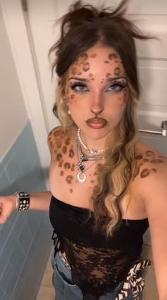 Leopard And Hunter Costume, Easy Leopard Costume For Women, Leapord Halloween Outfit Makeup, Halloween Lepord Costume, Cheetah Hairstyles Halloween, Cheetah Ears Costume, Leopard Costume Ideas, Easy Leopard Costume, Black Lepord Costume