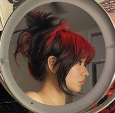 Black Roots Red Hair, Red Hair Inspo, Dyed Hair Inspiration, Hair Inspiration Short, Girls With Red Hair, Dye My Hair, Hair Reference, Hair Inspiration Color, Roots Hair