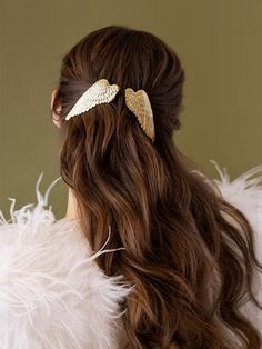 GENEVIEVE CLIP SET Epona Valley, Angel Wings Hair, Edgy Bridal, Feather Texture, Golden Wings, Feather Hair Clips, Golden Hair, Feathered Hairstyles, Gold Hair