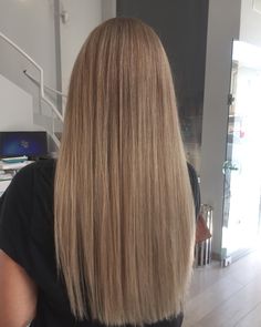 Honey Blonde Hair, Blonde Hair Inspiration, Honey Hair, Balayage Hair Blonde, Blonde Hair Looks, Brown Blonde Hair, Hair Inspo Color, Light Brown Hair, Brunette Hair