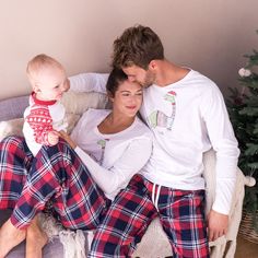 The holiday season is here, and you NEED these Christmas PJ photoshoot ideas! Capture the joy and warmth of your loved ones in cozy matching pajamas for unforgettable magical moments! Pajama Pictures, Tennessee Pictures, Personalized Christmas Pajamas, Photoshoot Boy, Dinosaur Family, Diy Newborn Photography, Light Clothing, Christmas Dinosaur, Christmas Pyjamas