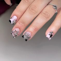 Short Nail With Charm, Short Nails With Cross Charm, Short Charm Nails, Short Acrylic Nails With Charms, Short Nails With Charms, Nails With Charms, Cowboy Nails, Mickey Nails, Punk Nails