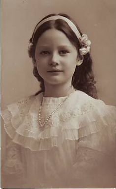 King Leopold, Royal History, Portrait Vintage, Her Royal Highness, European Royalty, Kings And Queens, Royal House, Vintage Kids, Vintage Portraits