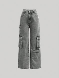 Jeans For Teens Girl, Cute Fits From Shein, Cute Cargos, Denim Cargo Trousers, Grey Cargo Jeans Outfit, Jeans For Girls Style, Clothes For Teens Girls Outfits, Light Baggy Jeans Outfit, Clothes Ideas For Teenagers