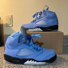 Nike Air Jordan 5 Retro Unc University Blue Black White Dv1310-401 Size 9 New Brand New Without Original Box Blue Lace-up Basketball Shoes With Rubber Sole, Blue Leather Basketball Shoes With Cushioned Footbed, Casual Leather Basketball Shoes In Blue, Casual Blue Leather Basketball Shoes, Blue Cushioned Lace-up Basketball Shoes, Blue Basketball Shoes With Air Cushioning For Streetwear, Streetwear Blue Basketball Shoes With Air Cushioning, Light Blue Cushioned Lace-up Basketball Shoes, Blue Lace-up Basketball Shoes With Air Cushioning