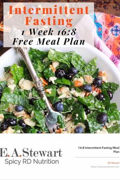 Curious about intermittent fasting? Give it a try with this healthy, dietitian designed 16:8 1 week free meal plan! Get the meal plan PDF at EA Stewart, Spicy RD Nutrition 16 8 Meal Plan, Intermittent Fasting Diet Plan, Fasting Meal Plan, Meal Plan Pdf, Healthy Weekly Meal Plan, Meal Planner Template, Free Meal Plans