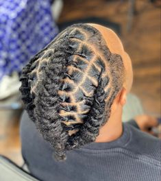 Loc Styles Men, Men Loc Styles, Loc Styles Medium, Men Dreadlocks, Men Locs, Girl Locs, Hairstyles Locs, Mens Dreadlock Styles, Short Dreadlocks