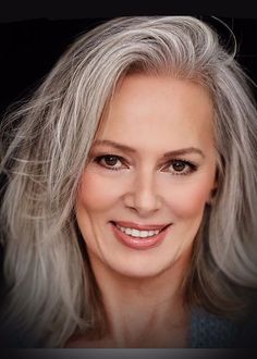 Gray Hair Spray, Gorgeous Gray Hair, Beautiful Gray Hair, Silver Grey Hair, Long Gray Hair, Brown Blonde Hair, Grey Hair Color, Silky Hair, Grey Hair