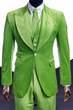 Fitted Green Wedding Suit, Green Tuxedo With Suit Collar For Wedding, Fitted Green Tuxedo For Wedding, Elegant Slim Fit Green Tuxedo, Elegant Green Slim Fit Tuxedo, Luxury Green Suit For Wedding, Elegant Green Single Breasted Set, Fitted Wedding Sets With Buttons, Elegant Green Single Button Sets