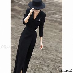 Olivia Mark - Sophisticated Belted Maxi Dress with Emphasis on Design T Length Dresses, U Neck Dress, Shoes For Long Dress, Cool Black Dress, Little Black Dress Outfit Classy, Black Dress Elegant Long, Simple Black Dress Classy, Black Dress Styling, Black Dresses Elegant