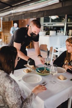 Restaurante Por Herencia de Familia Los Toneles Cow Boy, People Photography, Chef, Photography