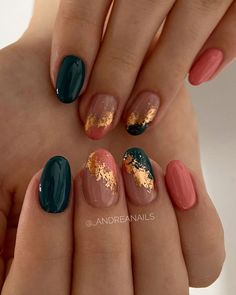 Different Color Nail Designs, Nail Foils Designs, Nail Art Trends, Spring Nail Designs, Cute Gel Nails, Design Nails, Shellac Nails, Foil Nails, Spring Nail