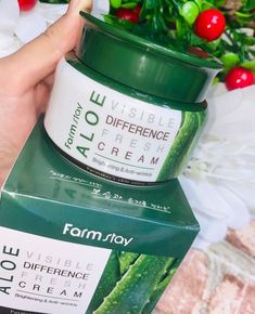 УВЛАЖНЯЮЩИЙ КРЕМ ДЛЯ ЛИЦА С ЭКСТРАКТОМ АЛОЭ VISIBLE DIFFERENCE FRESH CREAM ALOE 100МЛ Fresh Cream, Coconut Oil Jar, Anti Wrinkle, Aura, Skin, Makeup, Quick Saves, Make Up