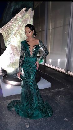 Item Details ： Product Number : SH828 Fabric: Satin Silhouette: Mermaid Sleeves：Long Sleeves Green Mermaid Prom Dress, Green Prom Dress Long, Long Sleeve Mermaid Prom Dress, Emerald Green Prom Dress, Red Lace Prom Dress, Prom Inspiration, Green Prom, Prom Girl Dresses, Senior Prom Dresses