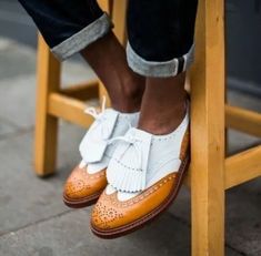 Handmade Men's Wing Tip Brogue Fringes Lace Up Dress Shoes, Real Leather Shoes | eBay Spring Wingtip Loafers With Brogue Detailing, Quality Leather Boots, Brogues Style, White Leather Shoes, Brogues Men, Custom Design Shoes, Leather Formal Shoes, Trendy Mens Fashion, Mens Fashion Blog