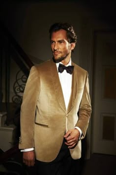 awesome sauce Gold Tuxedo Jacket, Tuxedo Ideas, Prom Jacket, Gold Tuxedo, Groom Tuxedo, Prom Suits, Studio 54, Tuxedo Wedding, Tuxedo Jacket