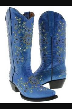 Love the color Womens Cowboy Boots, Blue Cowboy Boots, Rhinestone Denim, Rodeo Boots, Rodeo Cowgirl, Wedding Boots, Rodeo Fashion, Womens Ugg Boots, Black Combat Boots