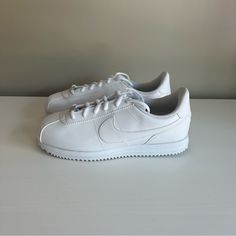 Nib Nike Cortez All White Leather Kids Size 5.5 Nike Cortez All White, White Cortez, Nike Cortez White, Aesthetic Shoes, Nike White, Nike Cortez, Kids Nike, All White, White Nikes