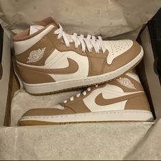 Jordan 1s, Beige And White High Top. Men's Size 10 Shoes For Guys Sneakers, Beige Jordans, Nike Jordan Men, Mens Jordans, High Top Nike, Jordan Retro 10, Nike Jordan Retro, Iphone Video, Jordan Shoes Retro