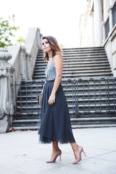 Modern version of a tulle skirt, how to make it wearable now Outfit Trends, Skirt Outfit, Looks Style, Mode Inspiration, Outfit Casual, Street Style Outfit