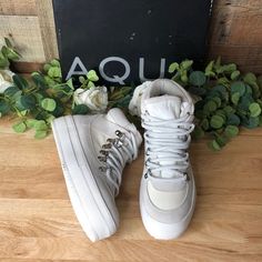 Like New In Box Retail Value: $119 Material: Fabric Toe: Round Closed Heel Height: Approximately 1.5 Inches Closure: Lace Up 516466 Aqua Shoes, Fashion Sneakers, Lace Tops, Sneakers White, Womens Shoes Sneakers, Sneakers Fashion, Heel Height, Shoes Sneakers, Like New