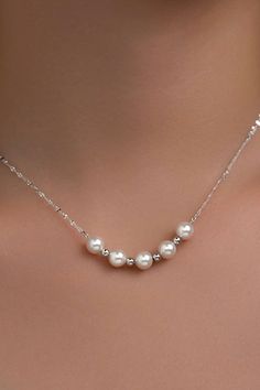 This dainty silver necklace is all one length. Its chain is simple but ends with white pearls. Length: 8 1/2” Senior Hoco, Dainty Silver Necklace, Homemade Necklaces, Necklace With Pearls, Dainty Chain Necklace, Outfit References, Silver Jewelry Diy, Bracelets Handmade Diy, Winter Jewelry