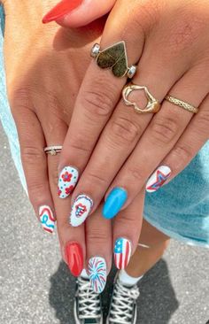 nail inspiration, nail art, trensing nail ideas, 4th of july, july nails, nail color, nail design, blue nails, red nails, nail design, 4th of july nail designs, artsy, colorful 4th Of July Nail Designs, July Nail Designs, 4th Of July Nail, Cowboy Nails, Summer Nails 2024, Patriotic Designs, Usa Nails, Remove Acrylic Nails